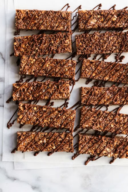 Chewy Double Chocolate Granola Bar (1)